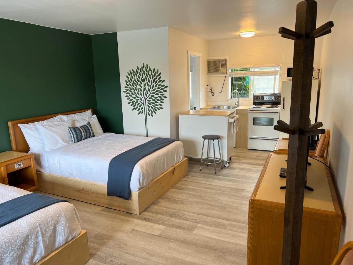 Kit Wat Motel & Marina Sauble Beach Esterno foto