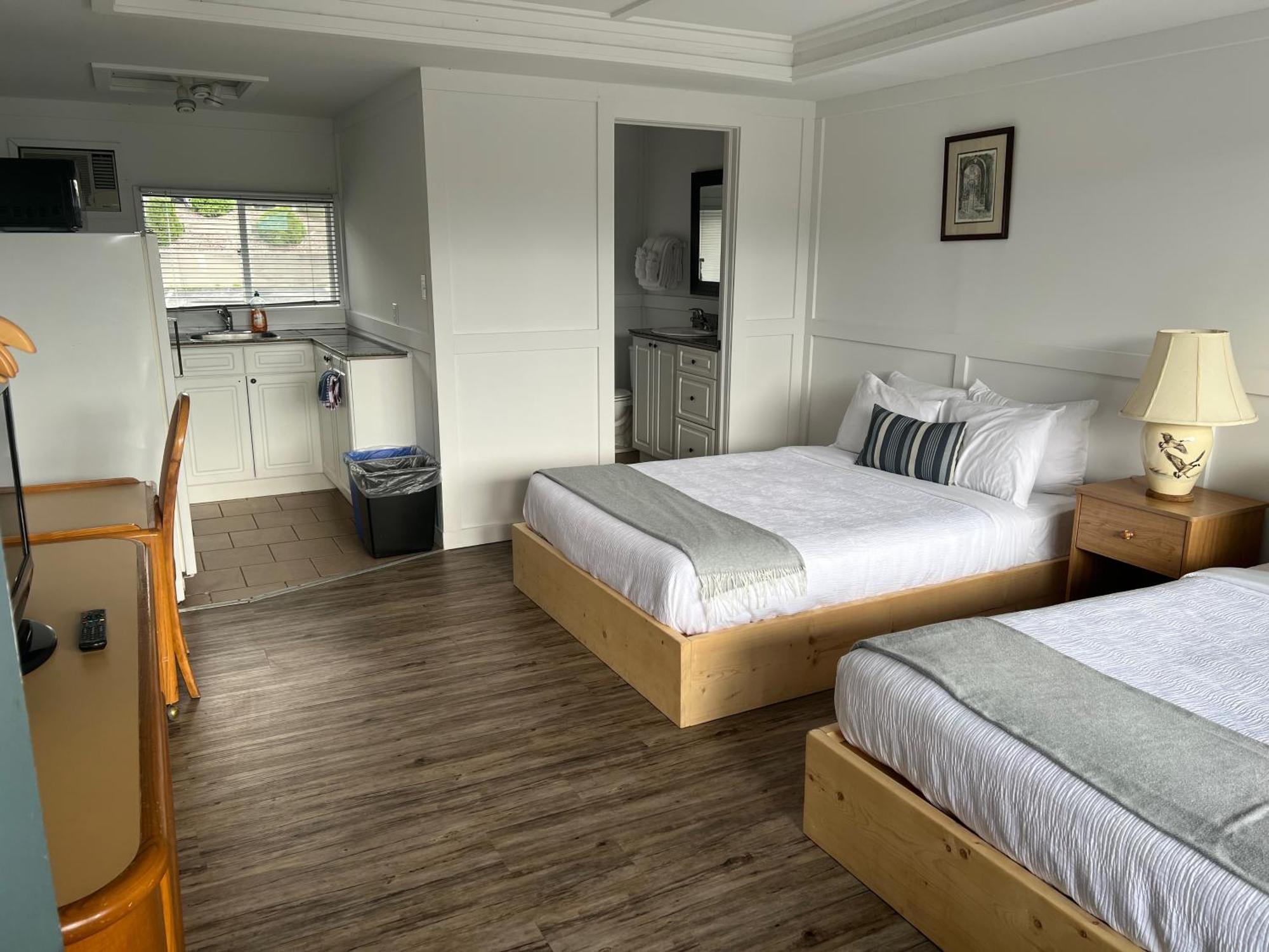 Kit Wat Motel & Marina Sauble Beach Esterno foto