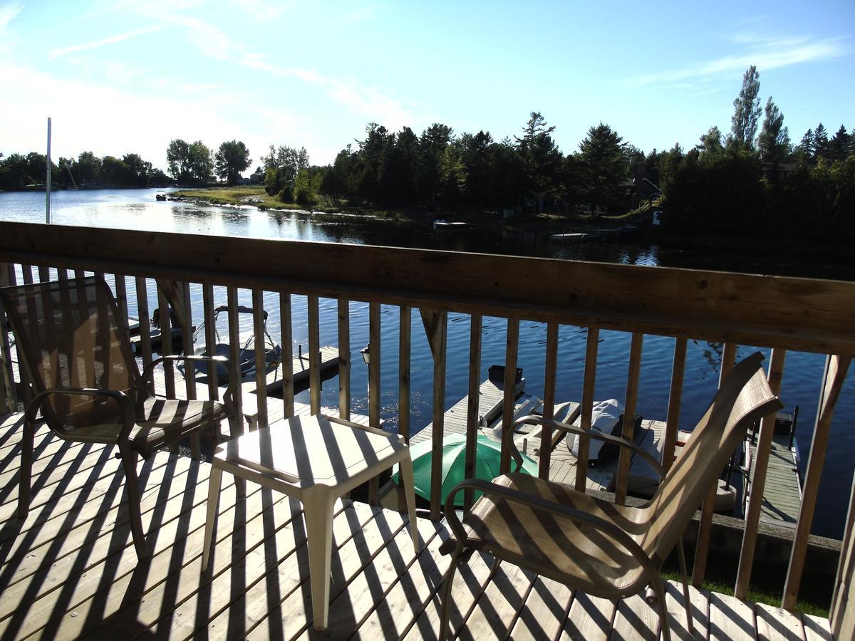 Kit Wat Motel & Marina Sauble Beach Esterno foto