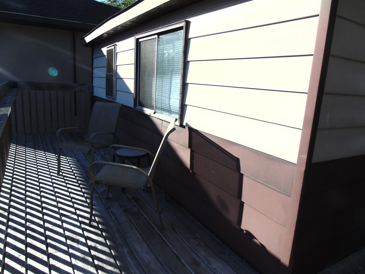 Kit Wat Motel & Marina Sauble Beach Esterno foto