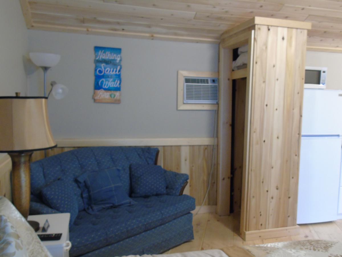 Kit Wat Motel & Marina Sauble Beach Esterno foto
